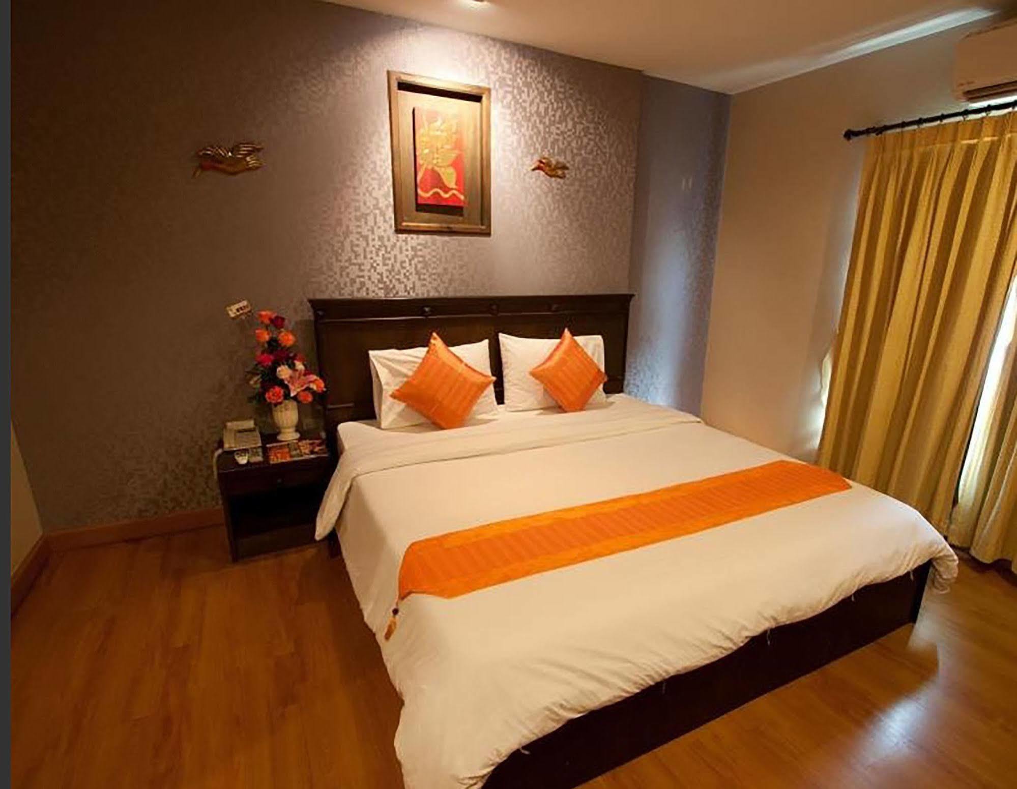 Lanna House Hotel Chiang Mai Exterior photo